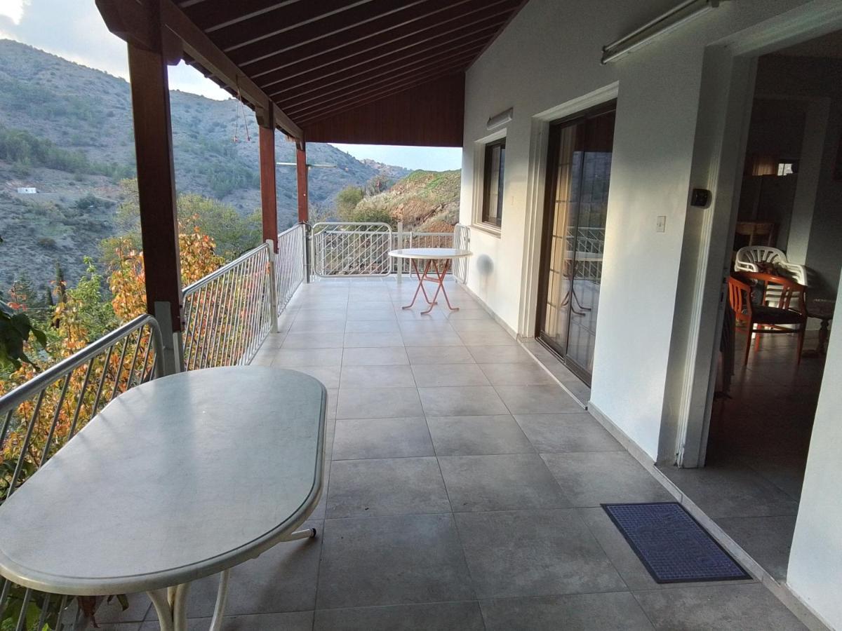 Kampi Double Storey House In The Village Nicosia Luaran gambar
