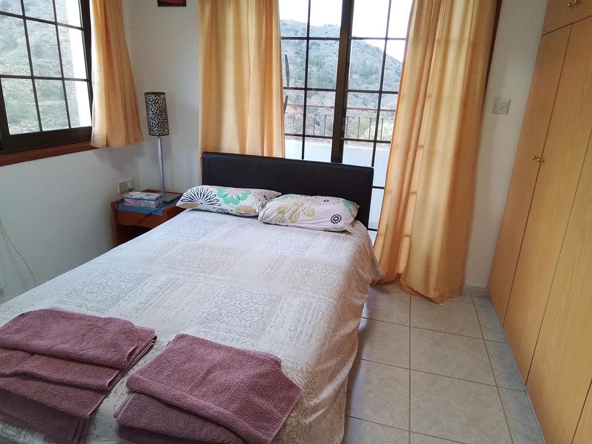 Kampi Double Storey House In The Village Nicosia Luaran gambar