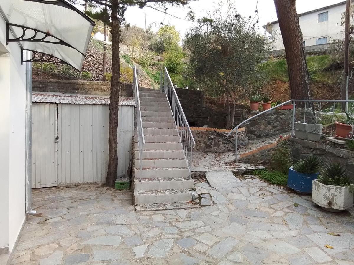 Kampi Double Storey House In The Village Nicosia Luaran gambar